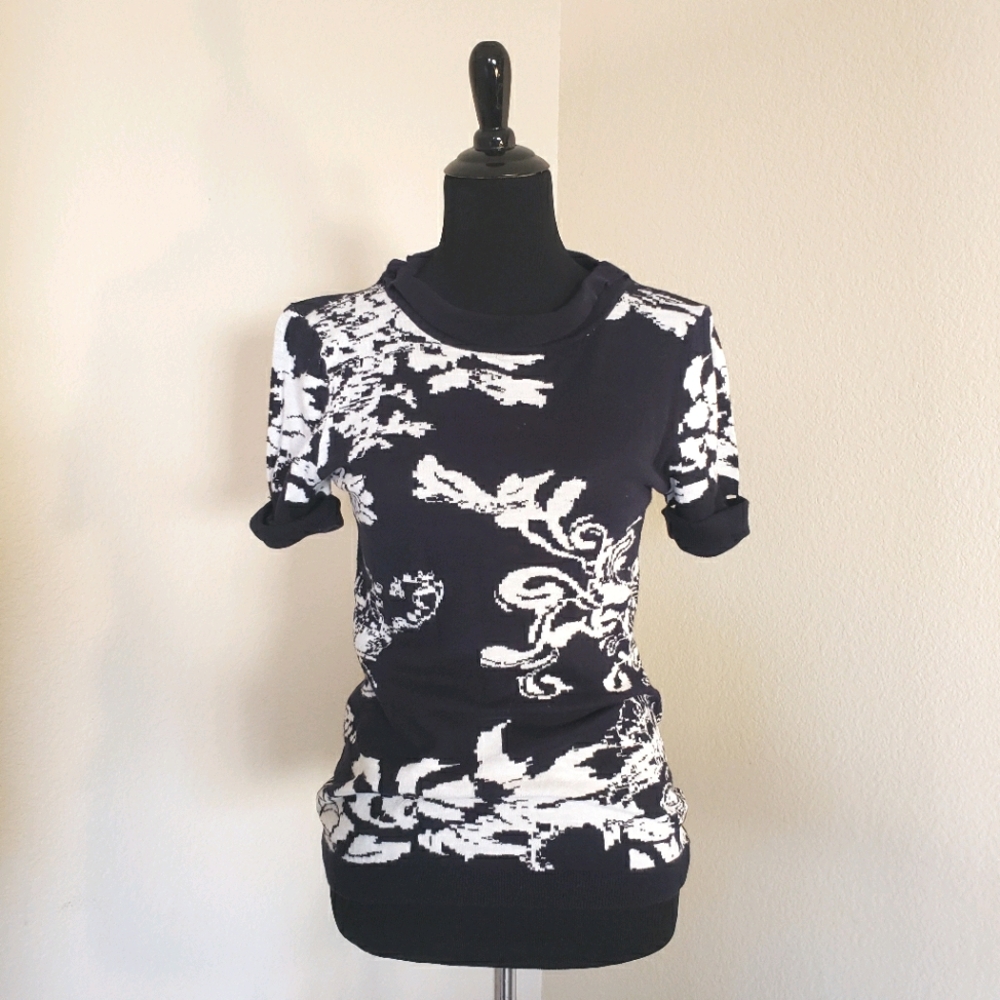 Antonio Melani short sleeve pullover sweater